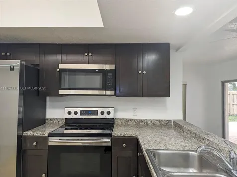 1190 NW 92nd Avenue Pembroke Pines FL 33024