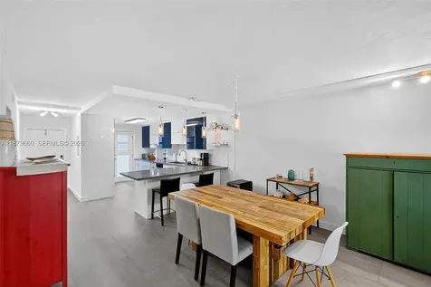 240 Galen Drive Key Biscayne FL 33149
