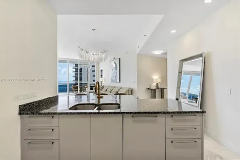 16001 Collins Avenue Sunny Isles Beach FL 33160