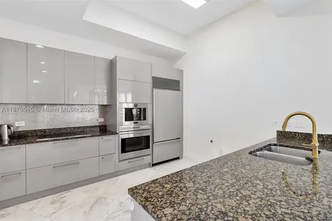 16001 Collins Avenue Sunny Isles Beach FL 33160