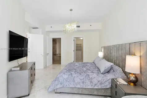 16001 Collins Avenue Sunny Isles Beach FL 33160