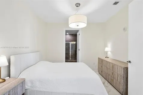 16001 Collins Avenue Sunny Isles Beach FL 33160