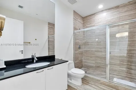 16001 Collins Avenue Sunny Isles Beach FL 33160