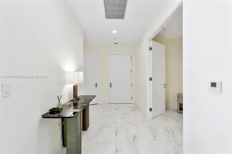 16001 Collins Avenue Sunny Isles Beach FL 33160