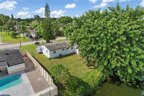 6117 NW 27th Street Margate FL 33063