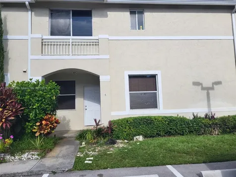 820 NE 212th Terrace Miami FL 33179