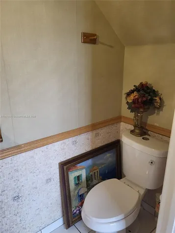 820 NE 212th Terrace Miami FL 33179