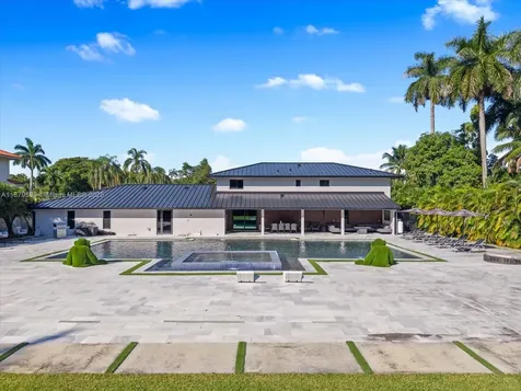 280 NE 156th Street Miami FL 33162