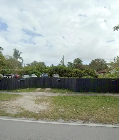 15505 N Miami Avenue Miami FL 33169