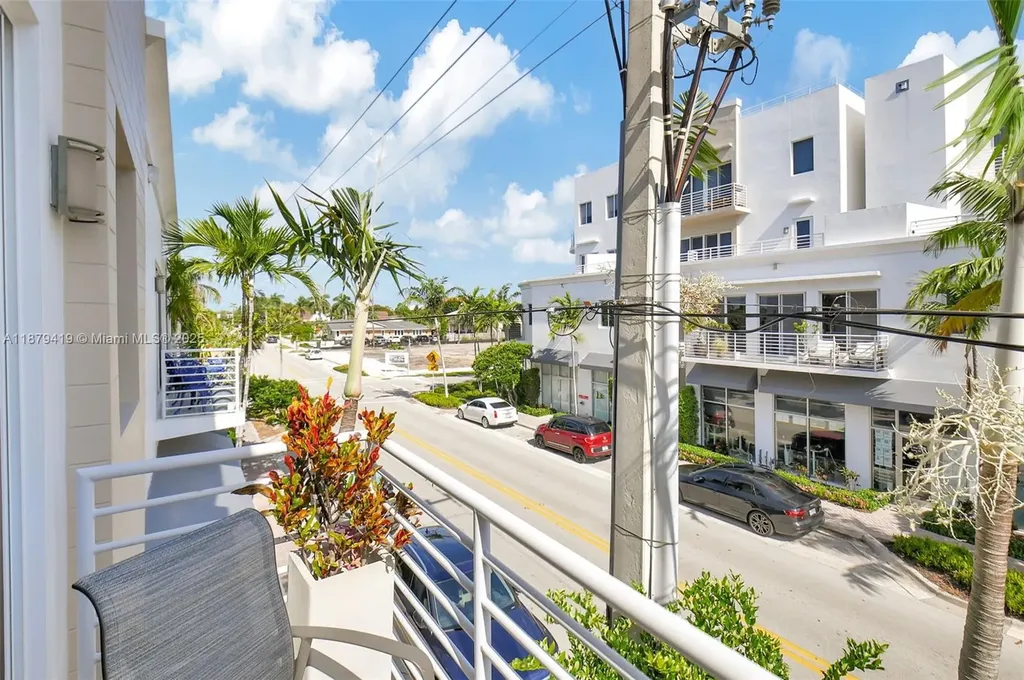 110 SE 2nd Street Delray Beach FL 33444