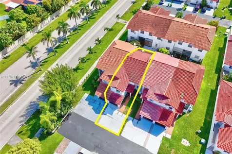20717 SW 81st Place Cutler Bay FL 33189