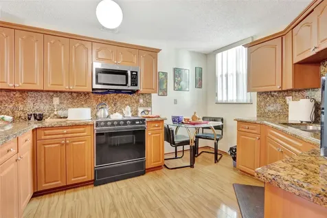 20717 SW 81st Place Cutler Bay FL 33189