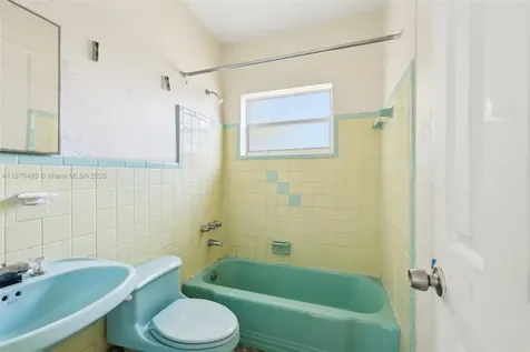 1121 SW 36th Avenue Miami FL 33135