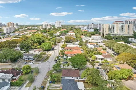 1121 SW 36th Avenue Miami FL 33135