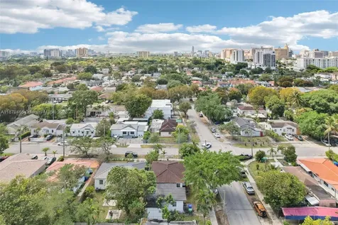 1121 SW 36th Avenue Miami FL 33135