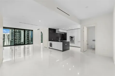 300 Biscayne Boulevard Way Miami FL 33131