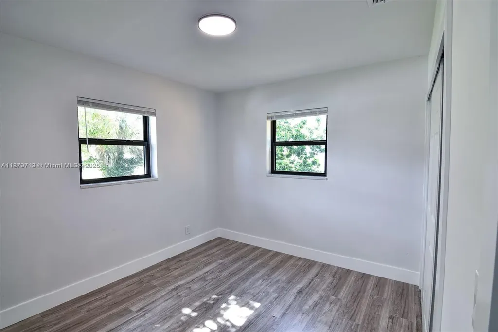 413 SW 22nd Terrace Fort Lauderdale FL 33312