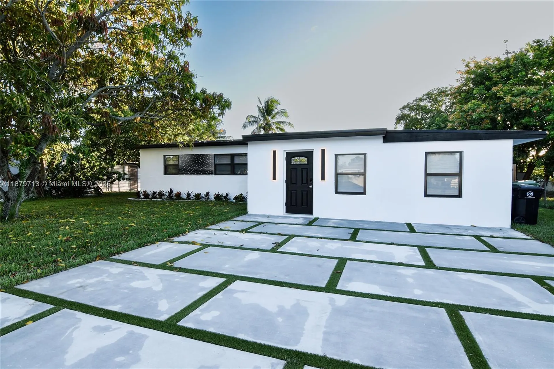 413 SW 22nd Terrace Fort Lauderdale FL 33312