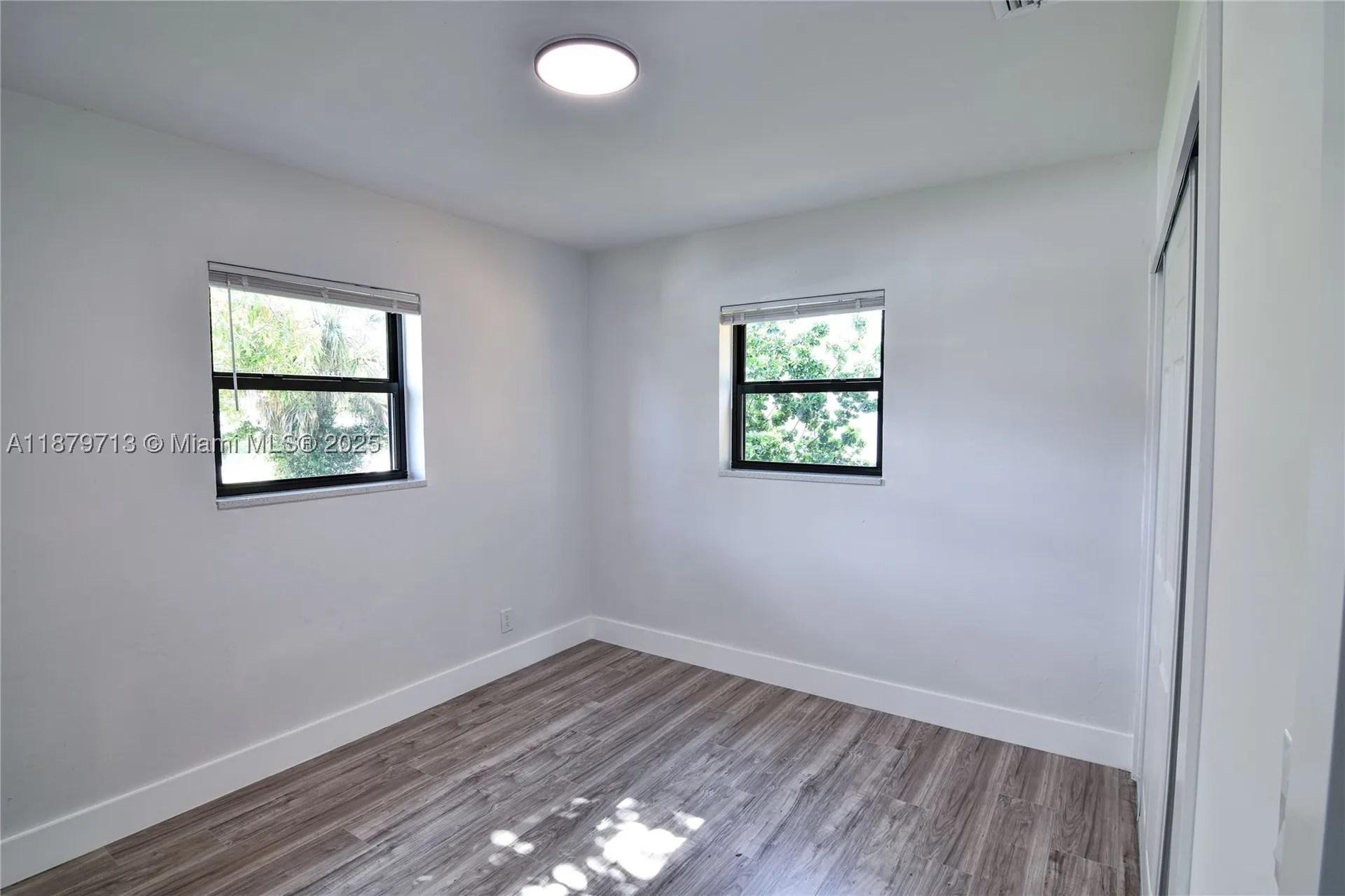 413 SW 22nd Terrace Fort Lauderdale FL 33312