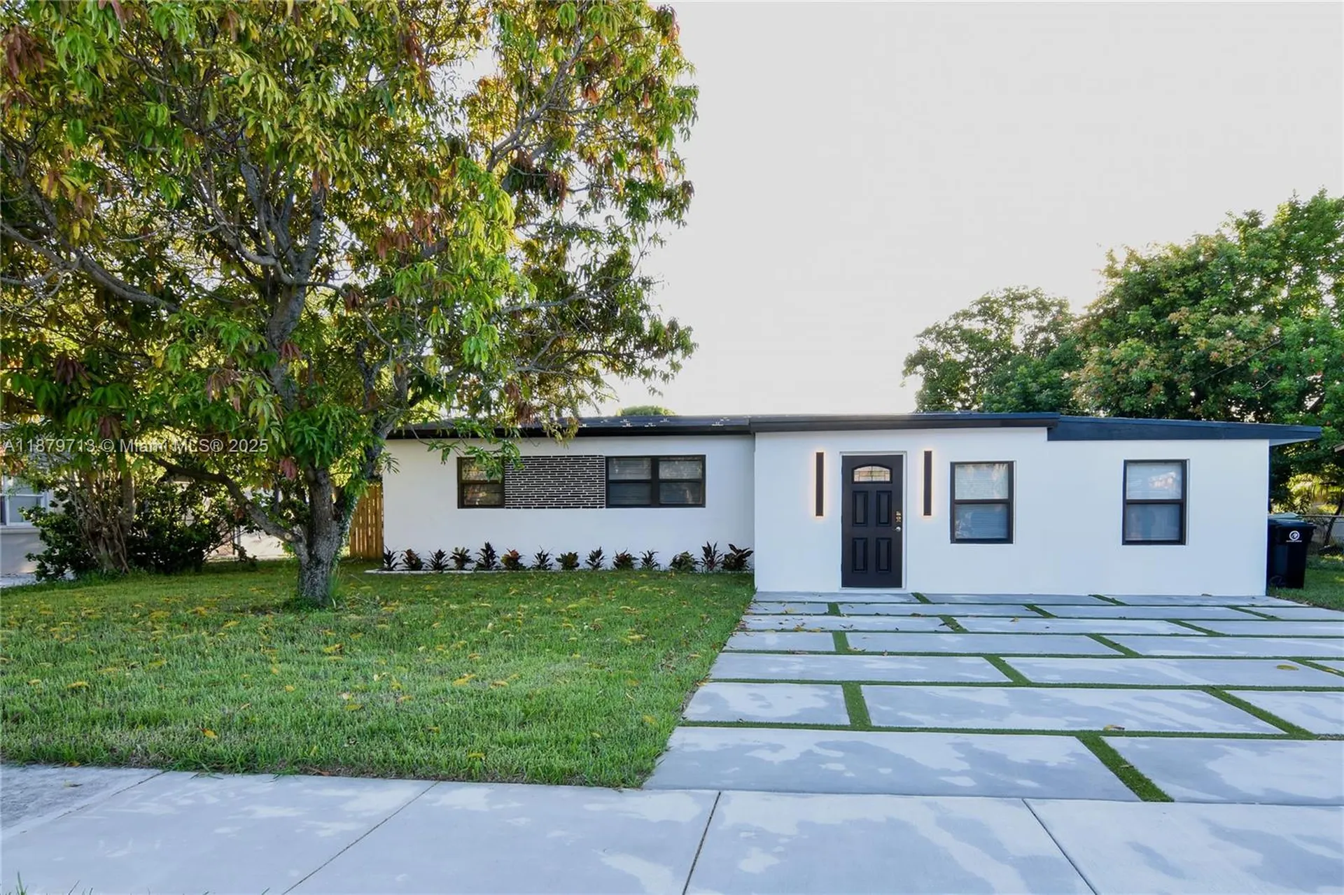 413 SW 22nd Terrace Fort Lauderdale FL 33312