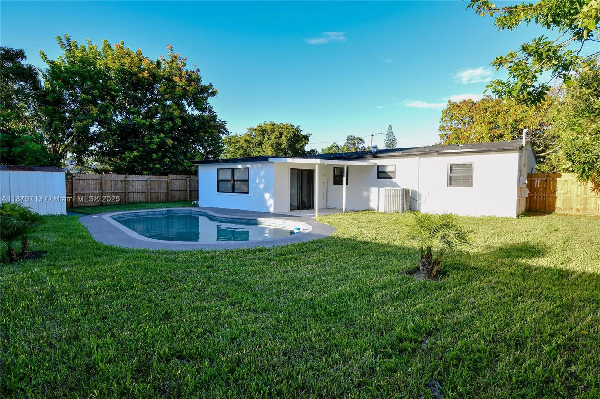 413 SW 22nd Terrace Fort Lauderdale FL 33312