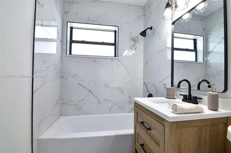 413 SW 22nd Terrace Fort Lauderdale FL 33312