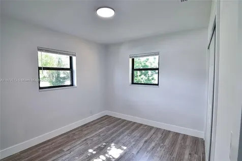 413 SW 22nd Terrace Fort Lauderdale FL 33312