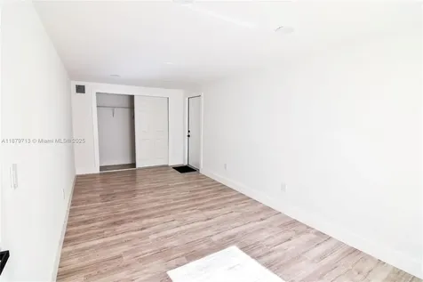 413 SW 22nd Terrace Fort Lauderdale FL 33312