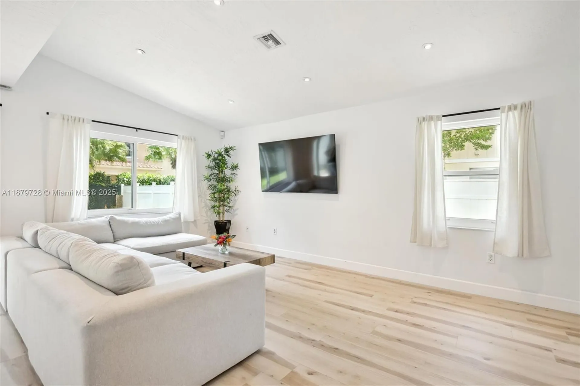 10560 La Placida Drive Coral Springs FL 33065