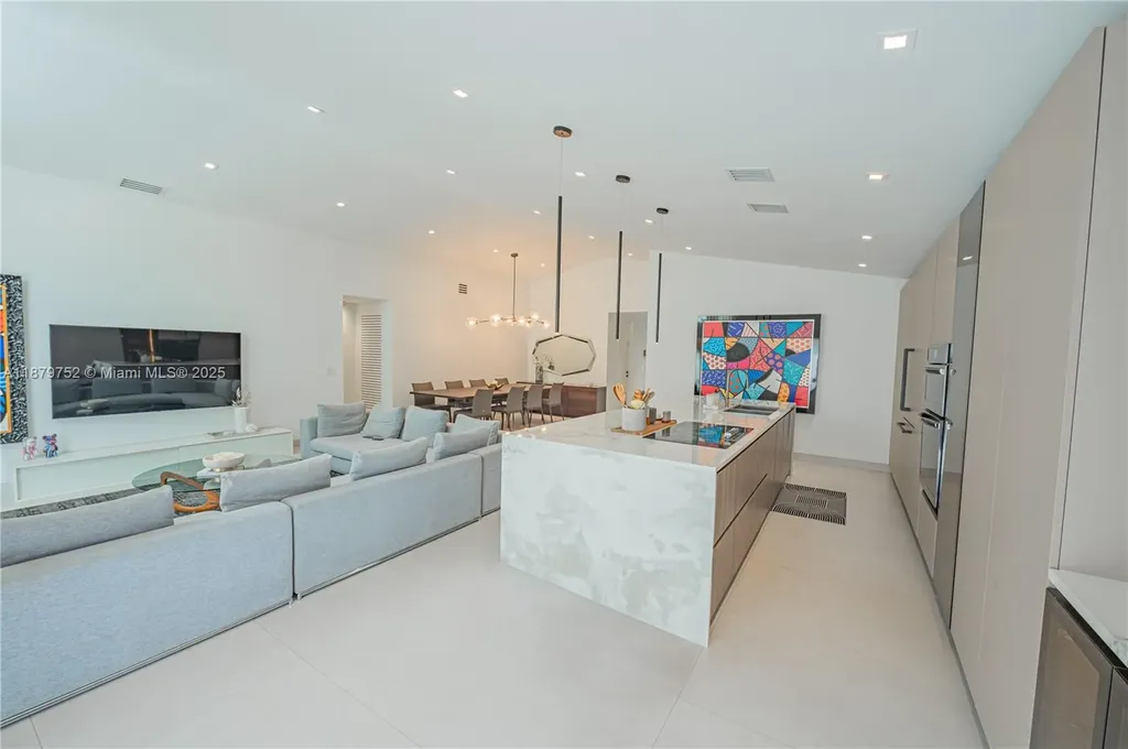 3380 SW 50th Street Hollywood FL 33312