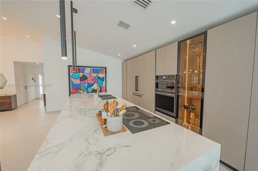 3380 SW 50th Street Hollywood FL 33312