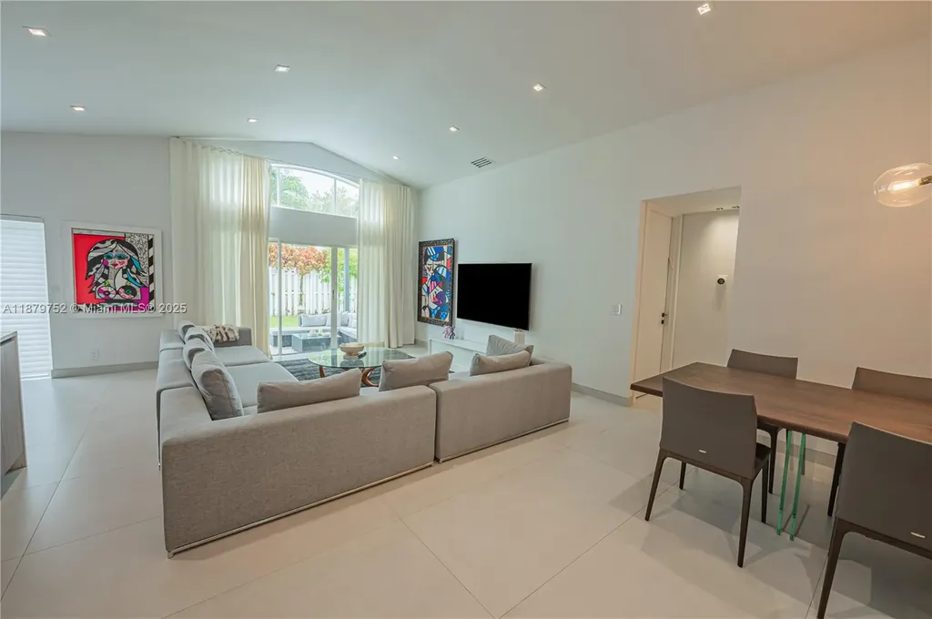 3380 SW 50th Street Hollywood FL 33312