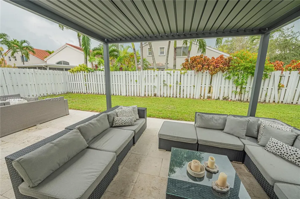 3380 SW 50th Street Hollywood FL 33312