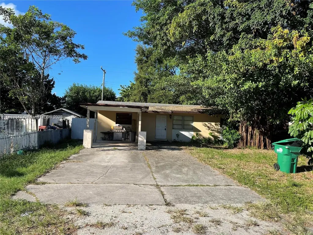 2755 NE 207th Street Aventura FL 33180
