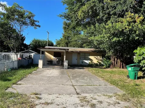 2755 NE 207th Street Aventura FL 33180