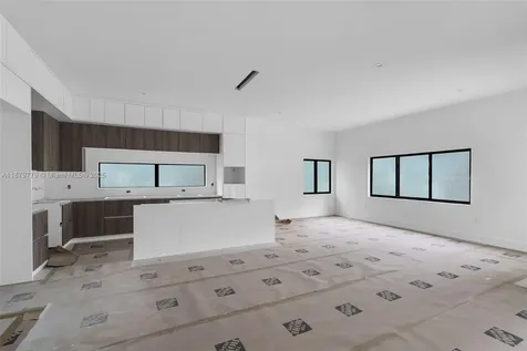 5854 SW 61st Street Miami FL 33143