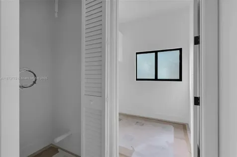 5854 SW 61st Street Miami FL 33143