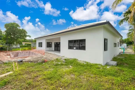 5854 SW 61st Street Miami FL 33143