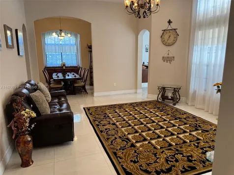 3445 NW 87th Avenue Cooper City FL 33024