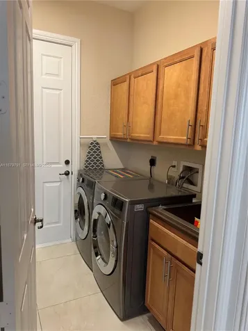 3445 NW 87th Avenue Cooper City FL 33024