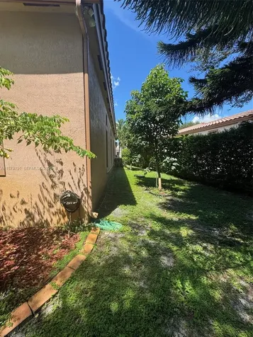 3445 NW 87th Avenue Cooper City FL 33024
