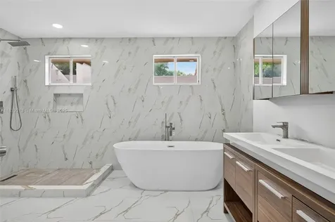 10275 NW 46th Street Doral FL 33178