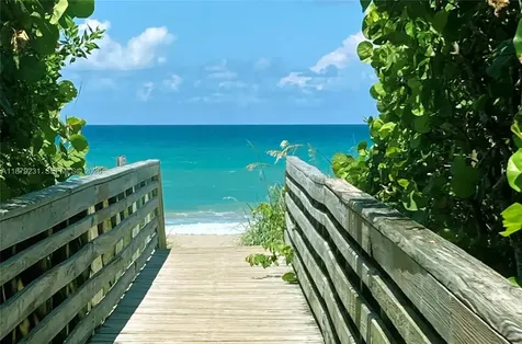 458 SE Doat Street Port St. Lucie FL 34983