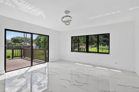 240 NW 146th Street Miami FL 33168