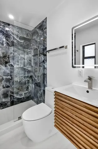 240 NW 146th Street Miami FL 33168