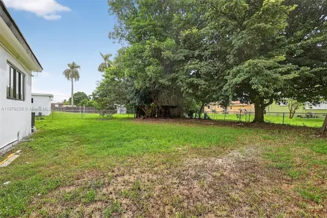 240 NW 146th Street Miami FL 33168