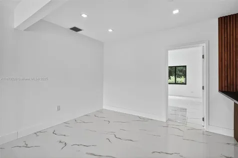 240 NW 146th Street Miami FL 33168