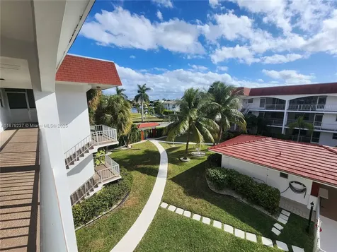 580 Egret Drive Hallandale Beach FL 33009