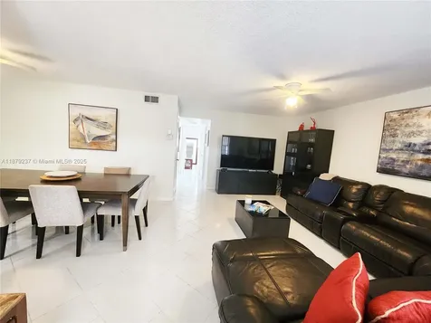580 Egret Drive Hallandale Beach FL 33009