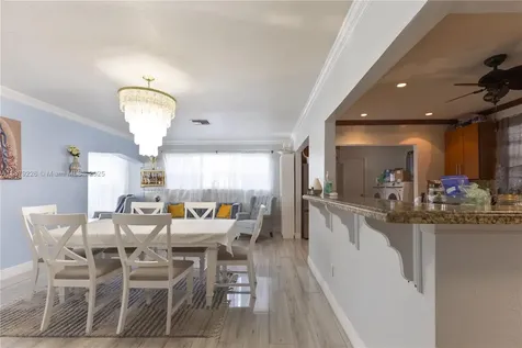 740 N 73rd Terrace Hollywood FL 33024